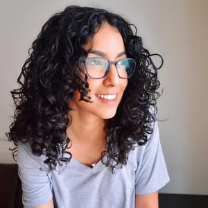 Meet your Posher, Vanessa